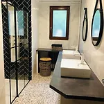 Maison Au Calme Proche Сasa de vacaciones Nimes