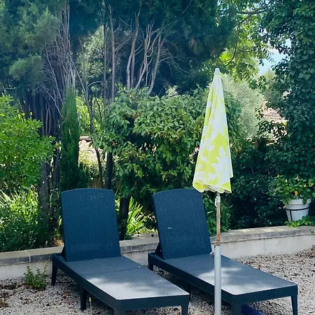 Maison Au Calme Proche Сasa de vacaciones *